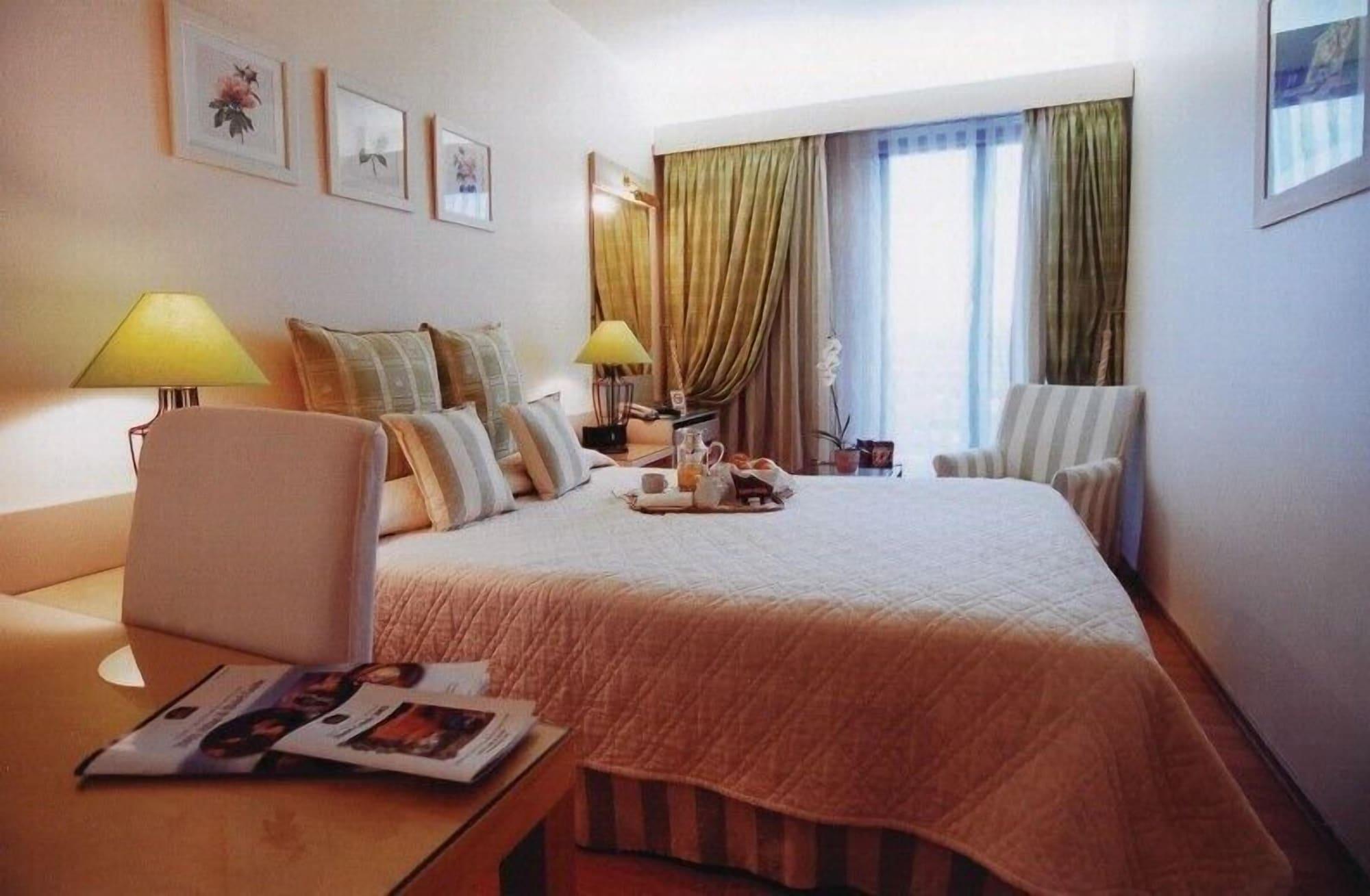 The Park Hotel Πειραιάς Εξωτερικό φωτογραφία
