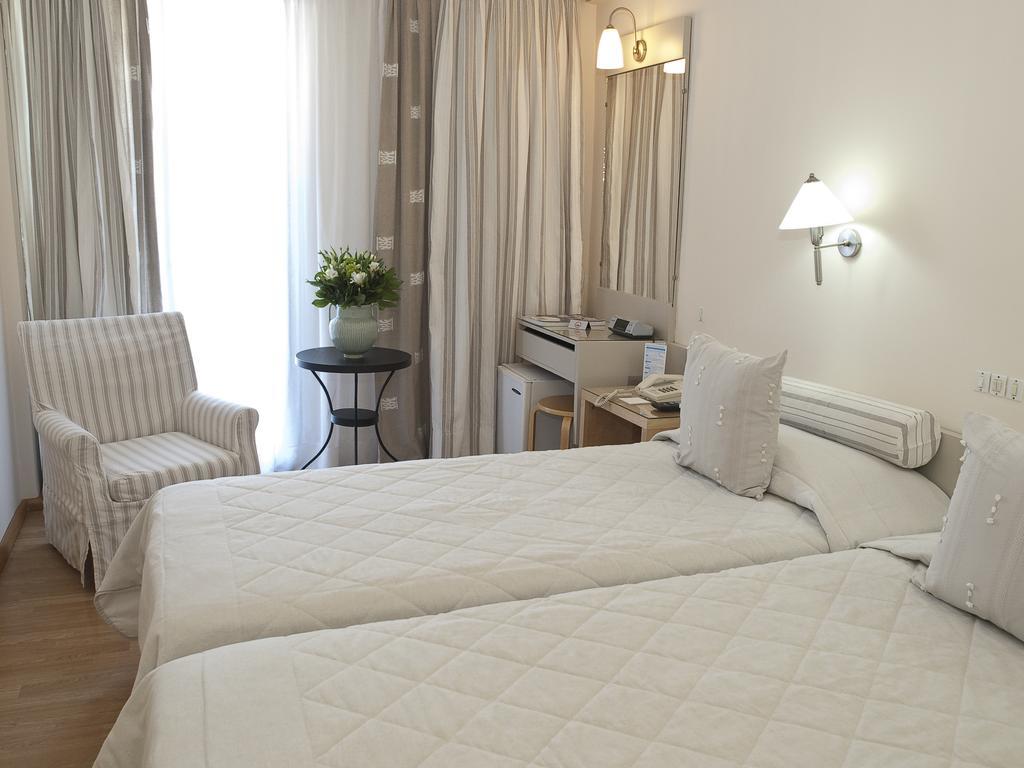 The Park Hotel Πειραιάς Δωμάτιο φωτογραφία
